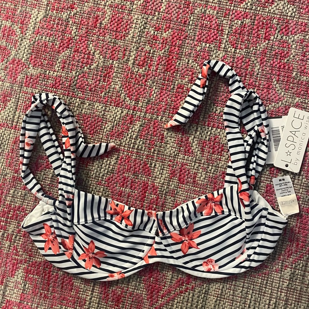 L Space patterned underwire bikini top size medium NWT